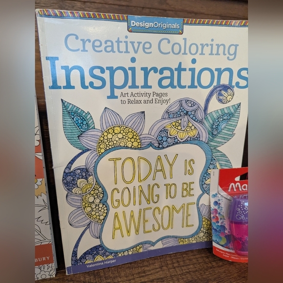 Coloring book lot, Gardens, Inspirations, Happy Summer & Crayola Pencils - Picture 3 of 12